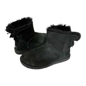 Ugg Women’s Mini Bailey Bow II Shearling Black Suede 1016501 Winter Boot Size 8